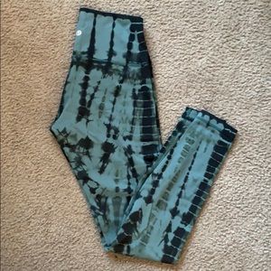 Lululemon limited edition shibori wunder under 7/8